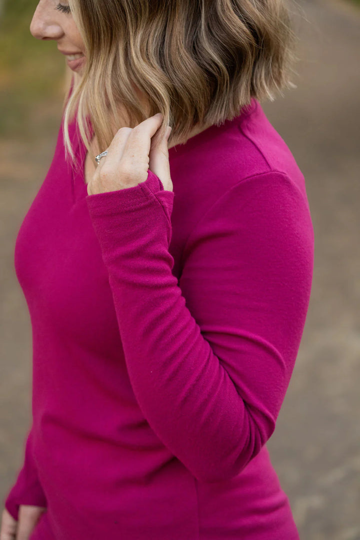 Leah Long Sleeve V-Neck Top | Magenta