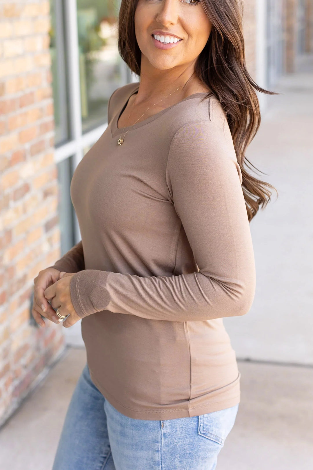 Larissa Long Sleeve V-Neck Top | Mocha