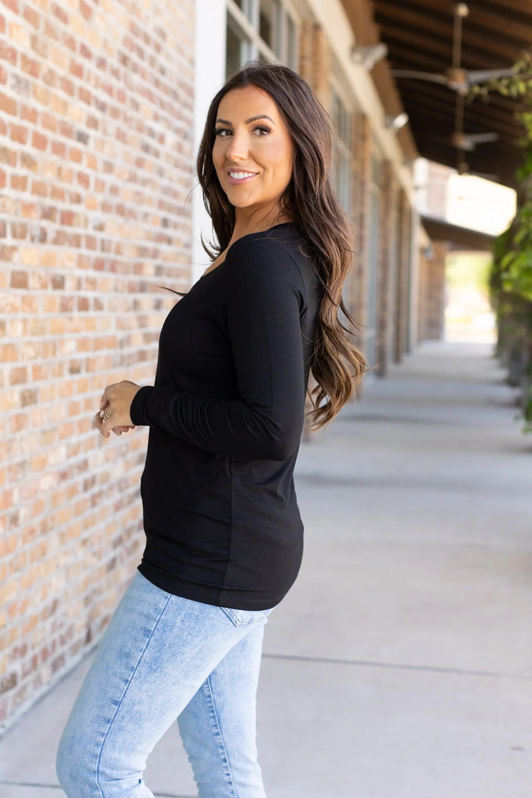 Larissa Long Sleeve V-Neck Top | Black