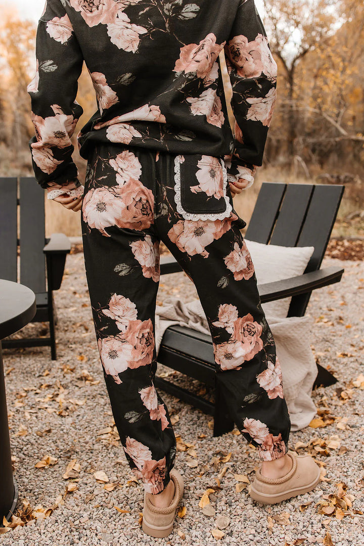 Ampersand Ave | Lace Pocket Joggers | Blush & Blooms